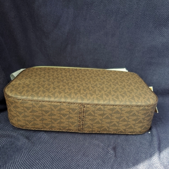 Michael kors Jet Set Large East West Chain Crossbody - Picture 6 of 8